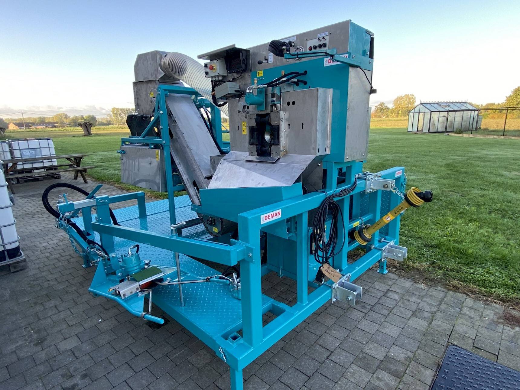 PP1: Self-driving sprout harvester I-row